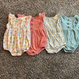 Wonder Nation Baby Girl Short Sleeve Onesies 4 Piece Bundle Sz 18 Month